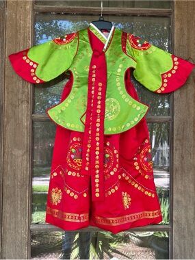 Korean Traditional hanbok  Red and Green girl dress Sz 5 preowned